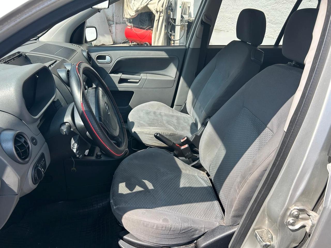 Ford Fusion 1.4cc diesel(PRIVATO)-2003