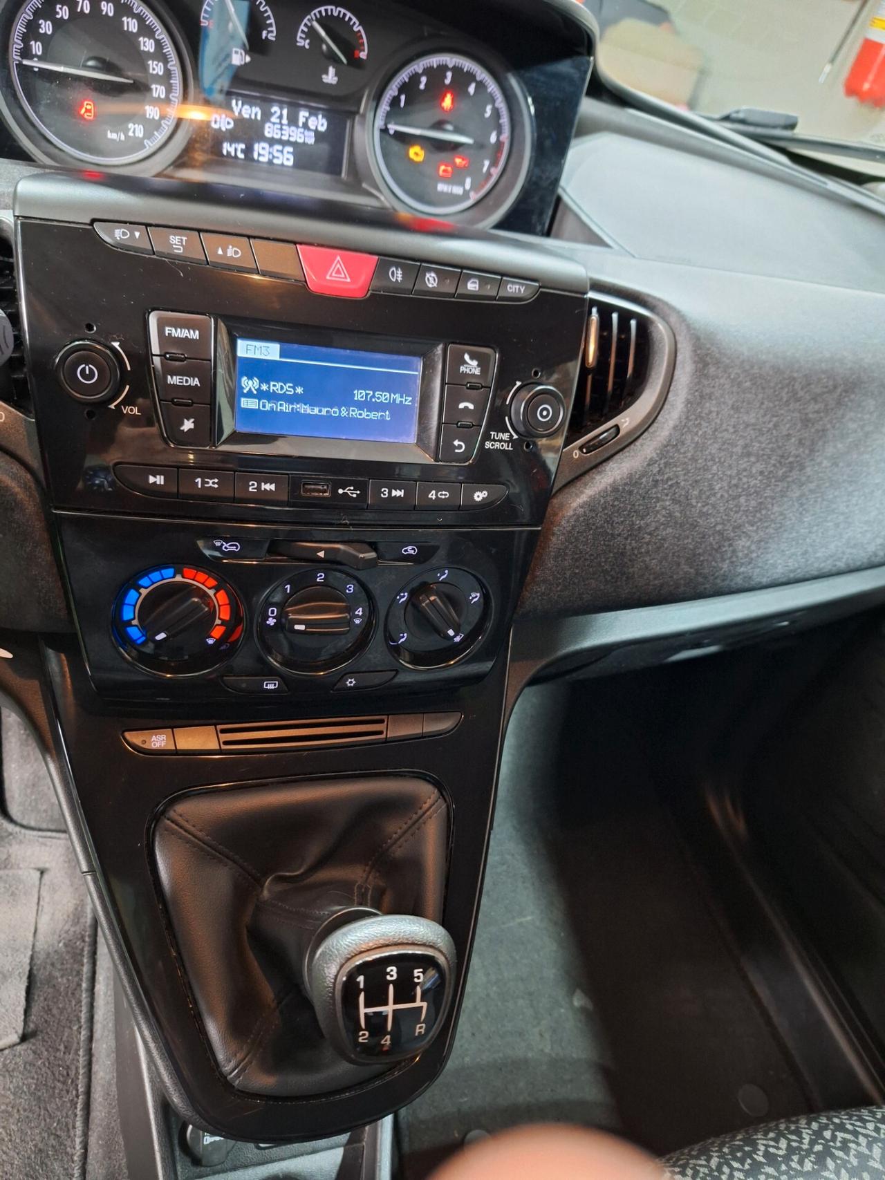 Lancia Ypsilon 1.2 69 CV S&S My19 E6