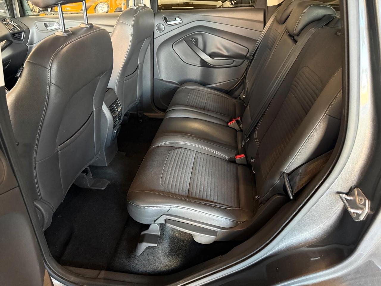 Ford Kuga 1.5 TDCI 120 CV S&S 2WD Titanium