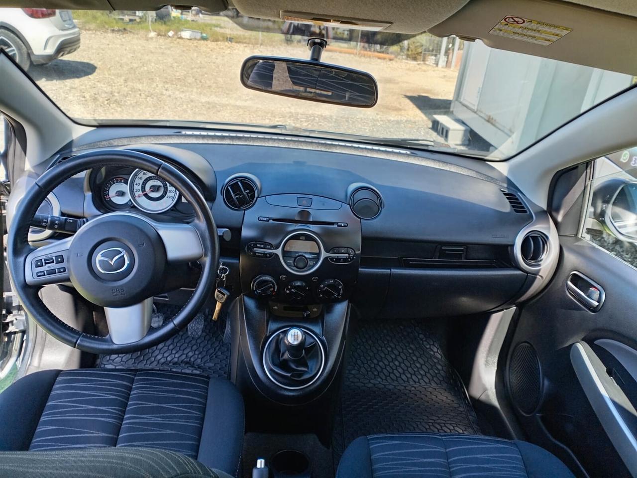 Mazda 2 UTILITARIA 1.3 BENZINA