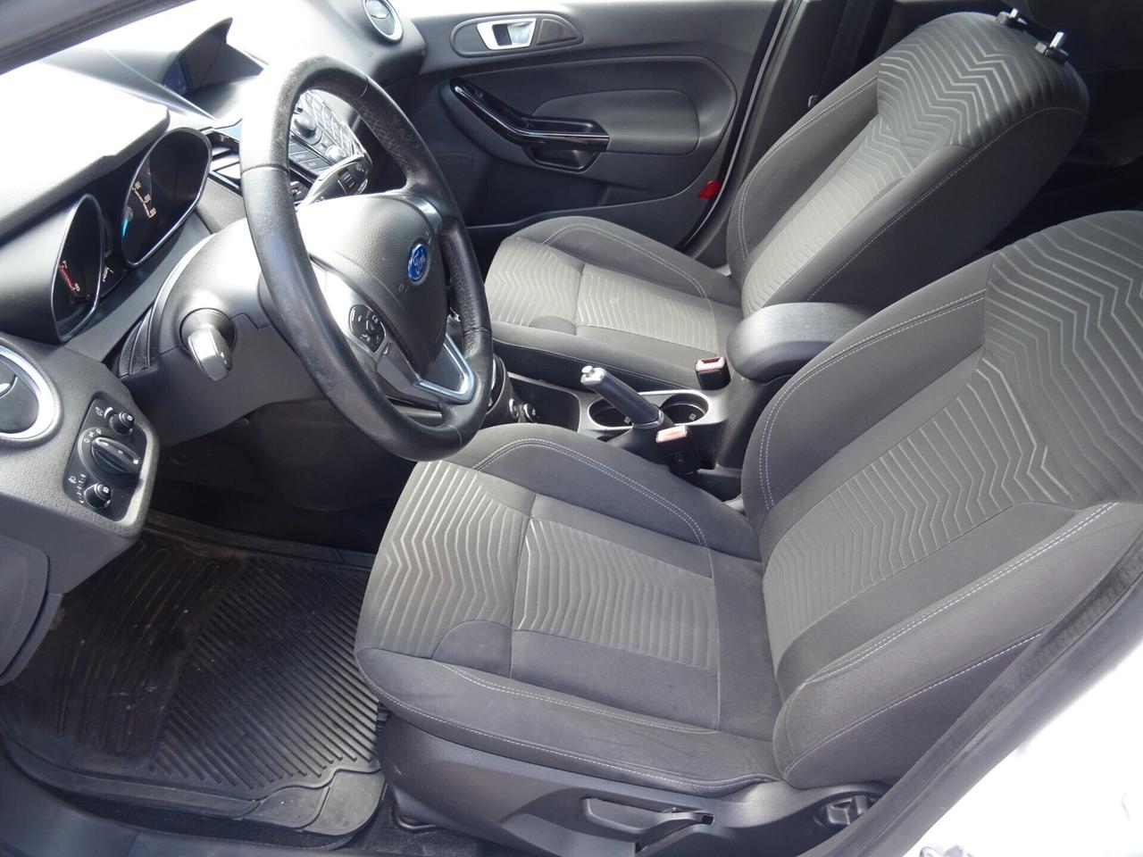 Ford Fiesta 1.4 5p. Bz.- GPL Titanium