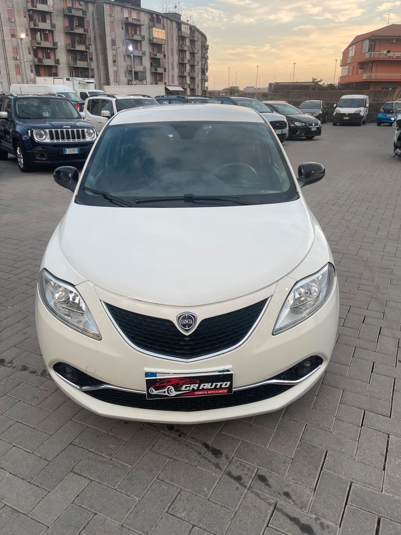 Lancia Ypsilon 1.2 69 CV 5 porte GPL Ecochic