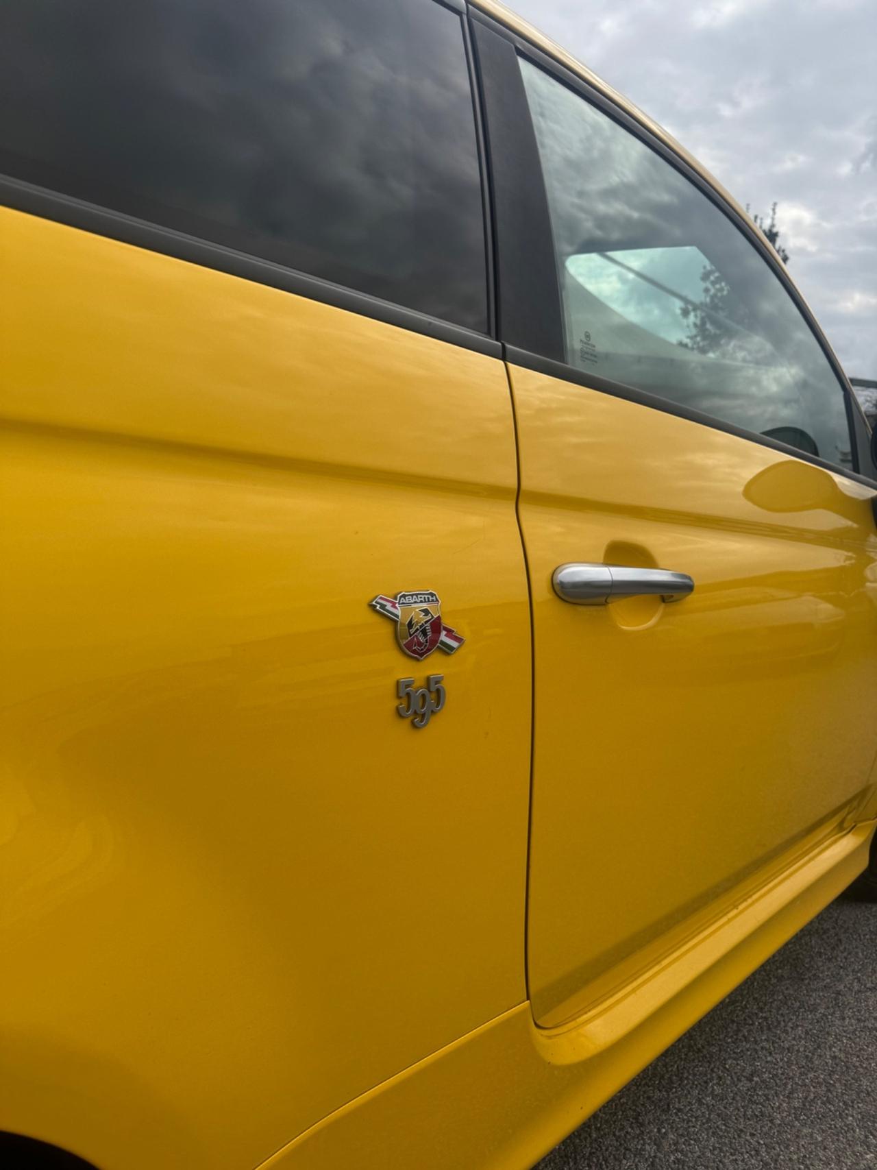 Abarth 595 1.4 Turbo T-Jet 160 CV Pista