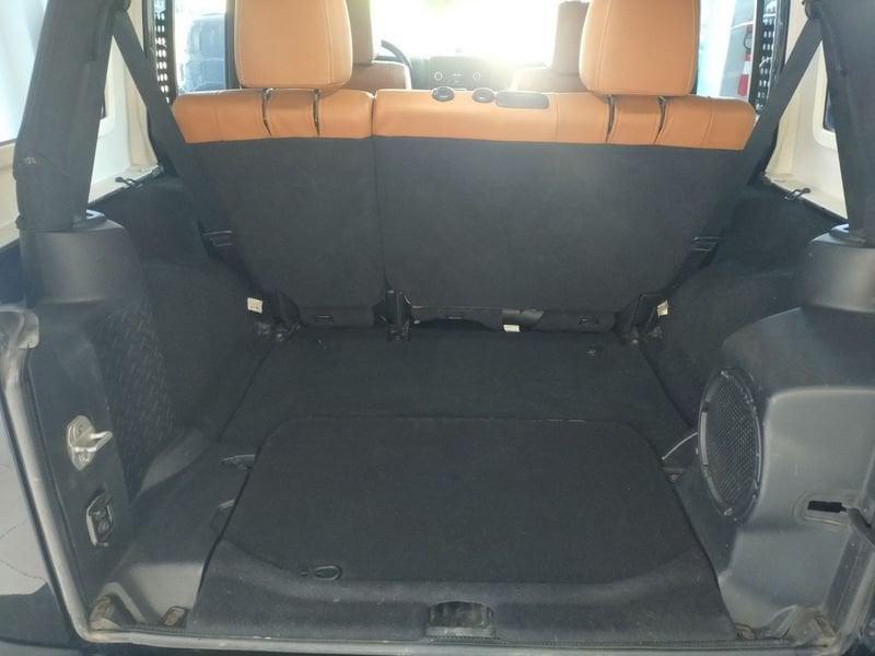Jeep Wrangler Wrangler Unlimited 2.8 CRD DPF Rubicon Auto