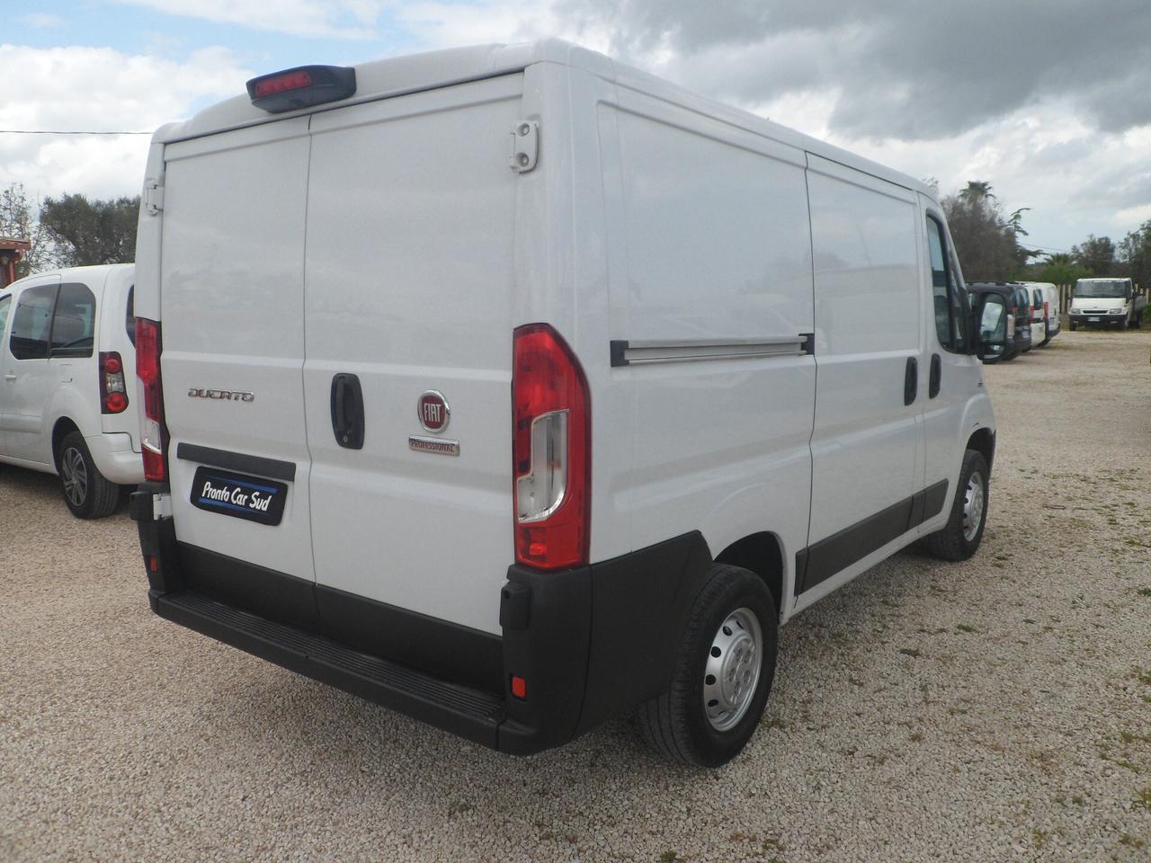 Fiat Ducato furgone tetto basso