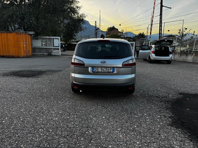 Ford S-Max 1.8 TDCi 125CV Titanium