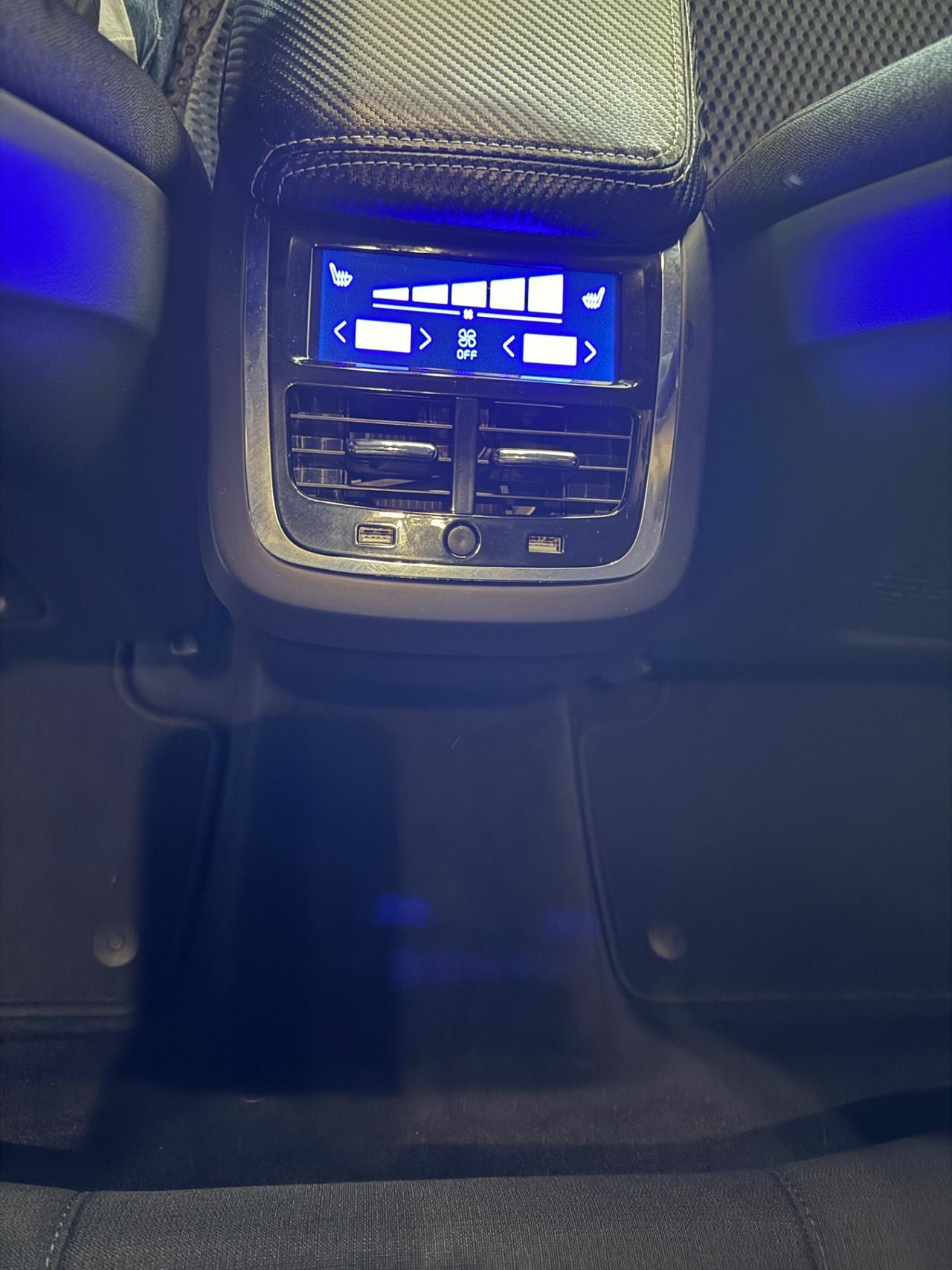 Volvo XC 60 XC60 B4 (d) AWD Geartronic Momentum Pro