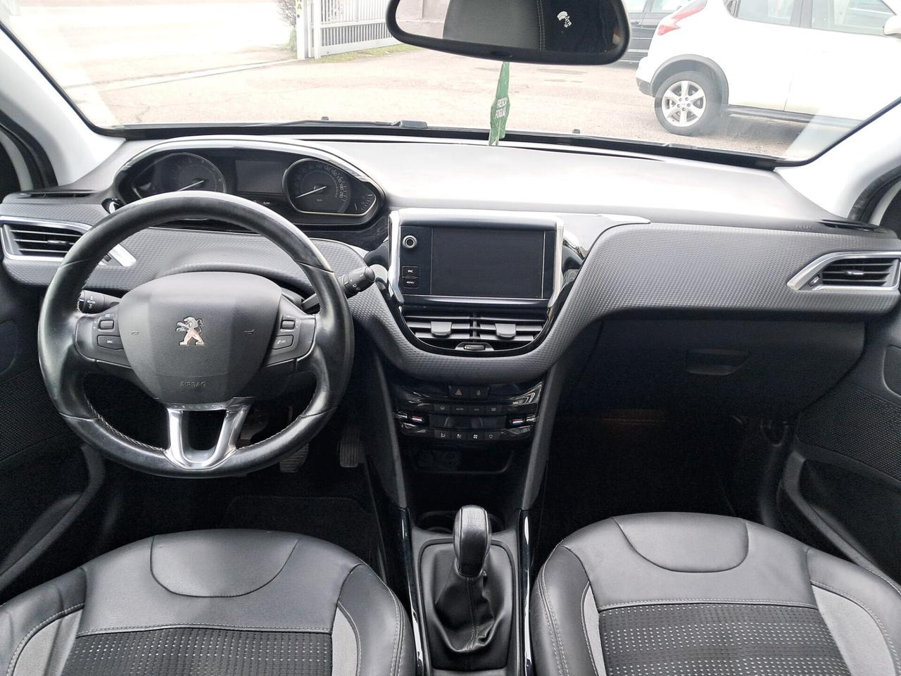 Peugeot 2008 PureTech 82 Allure OK NEOPATENTATI