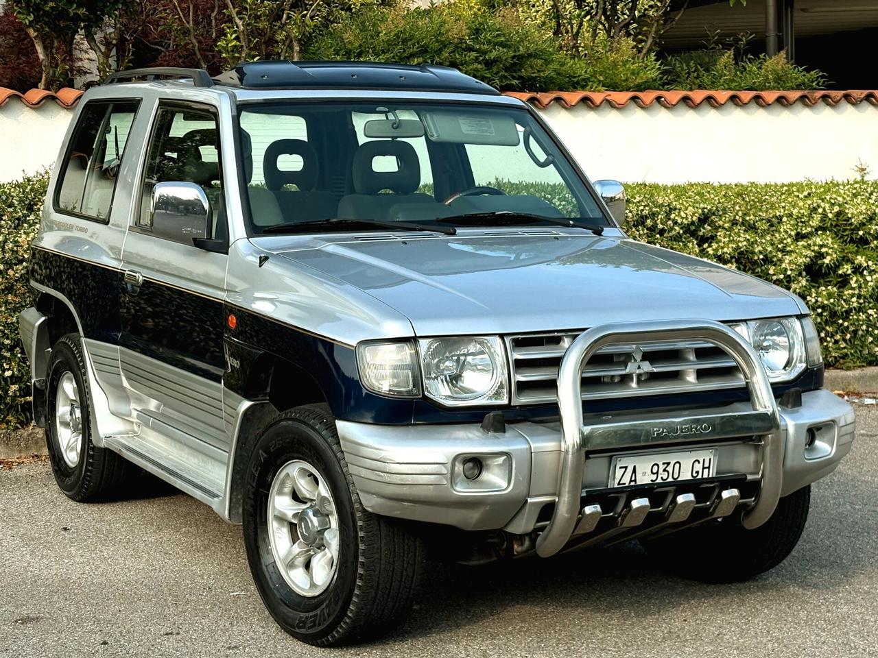 MITSUBISHI PAJERO 3p. 2.5D-Bicolore- 218000KM-2000