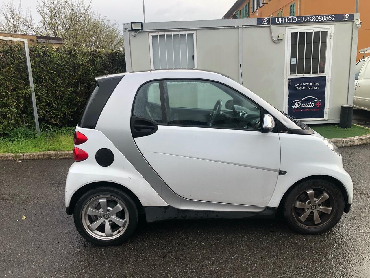 Smart ForTwo 1000 52 kW MHD coupé passion