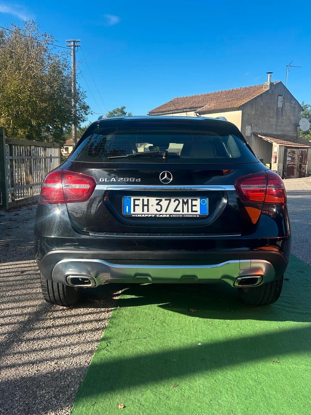 Mercedes-benz GLA 200 180 d Automatic Premium - 2017