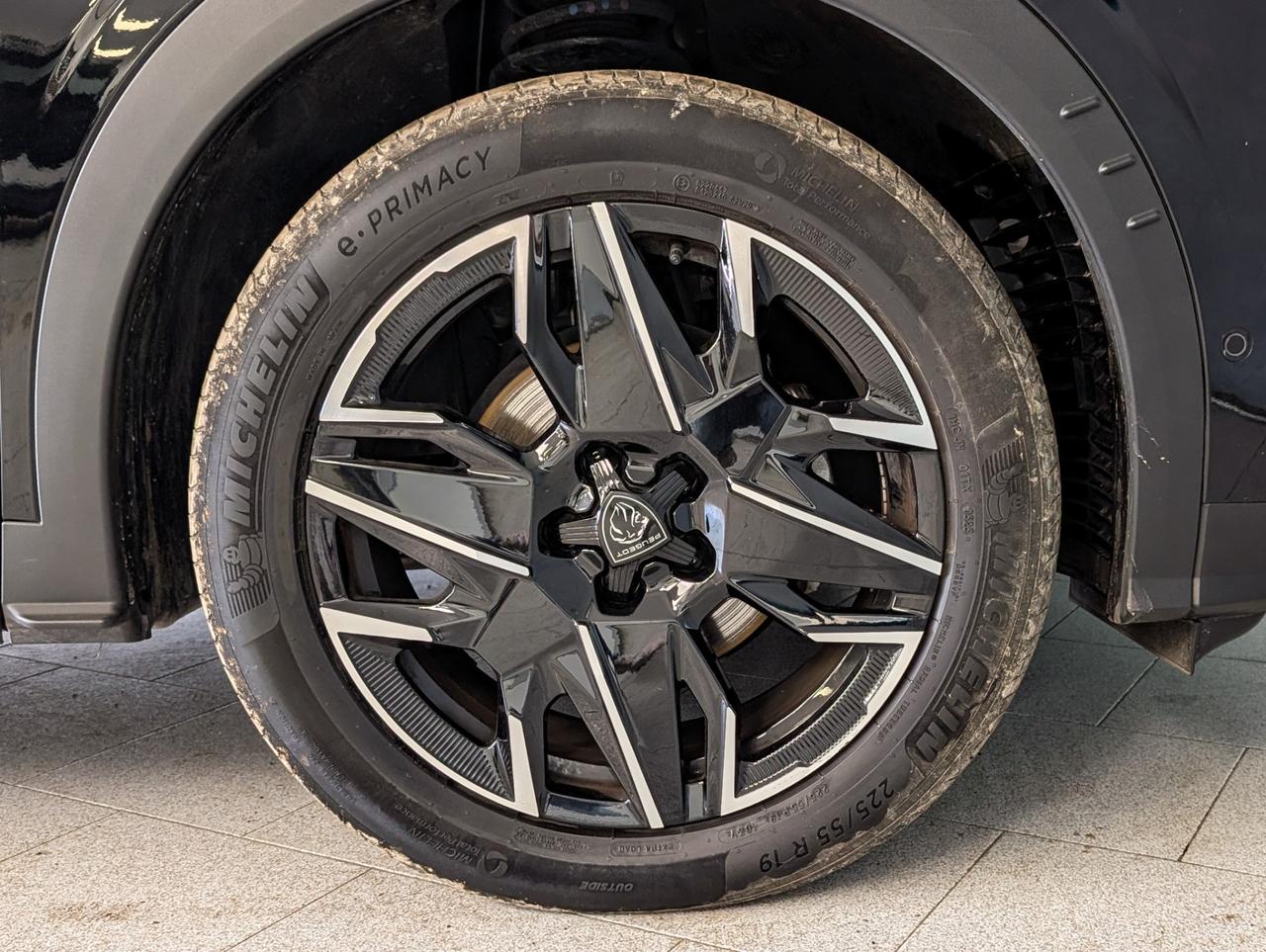 Peugeot 3008 1.2 Hybrid 145cv e-dcs6 Allure