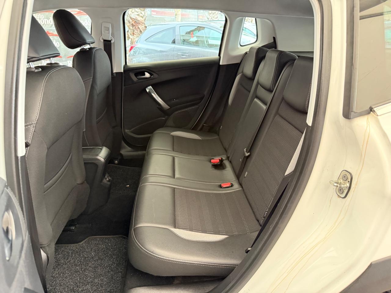 Peugeot 2008 Allure 110 Cv Automatica