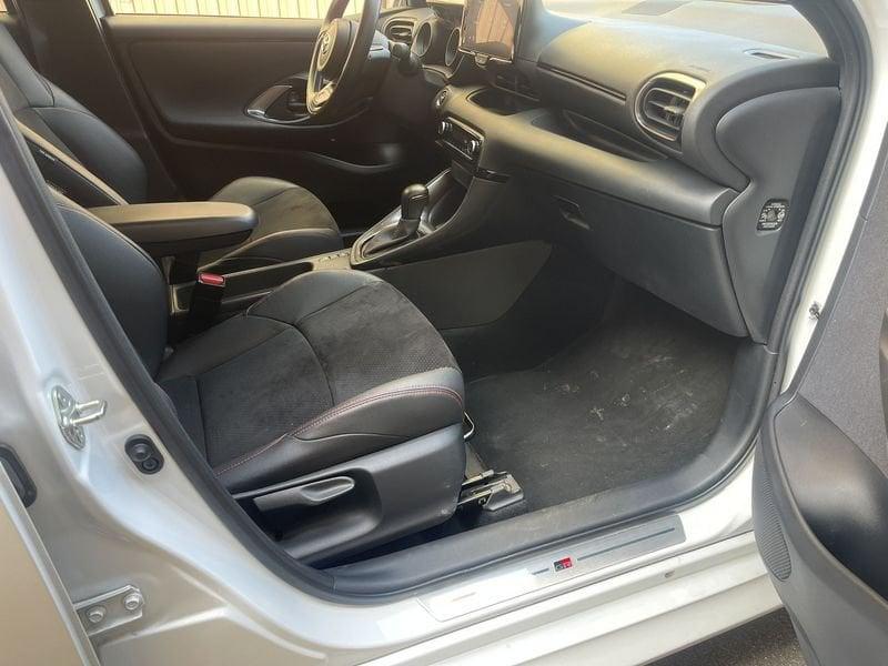 Toyota Yaris Hybrid GR Sport MY22