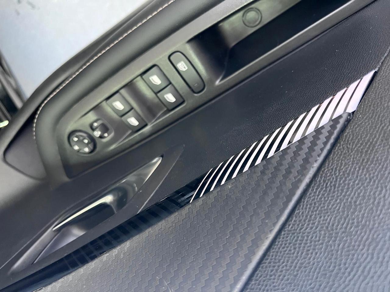 Peugeot 208 Hybrid 100 e-DCS6 Allure
