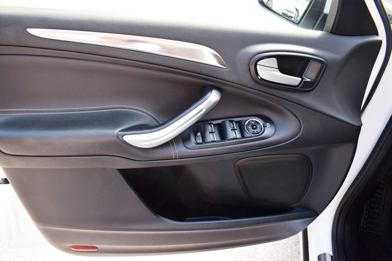 Ford S-Max 2.0TDCi 163cv Powershift New Titanium 7 posti
