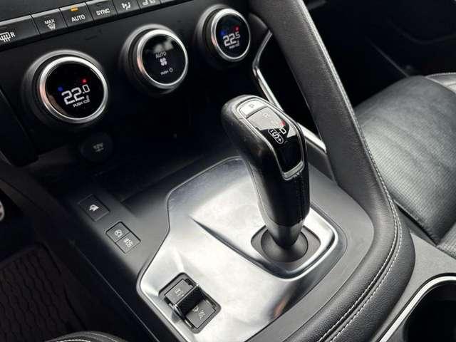 Jaguar E-Pace 2.0D 180 CV AWD aut. R-Dynamic SE