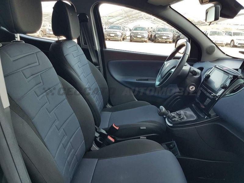 Lancia Ypsilon Ypsilon 1.0 firefly hybrid Platino s&s 70cv