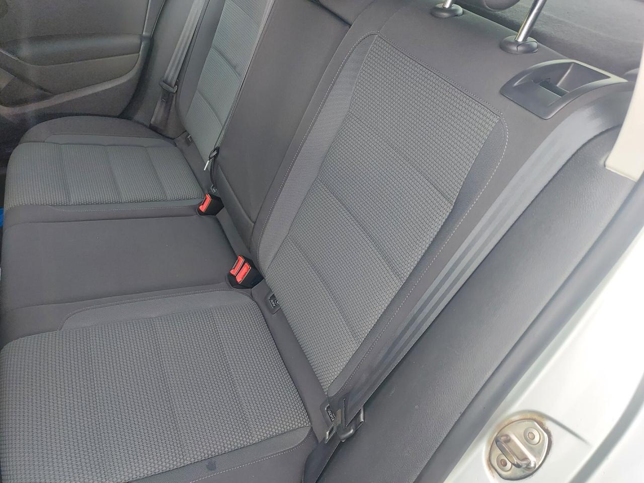 Volkswagen Golf 1.6 TDI 5p. Comfortline Ben tenuta