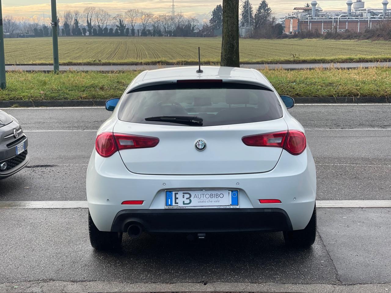 Alfa Romeo Giulietta 1750 TBi Quadrifoglio Verde