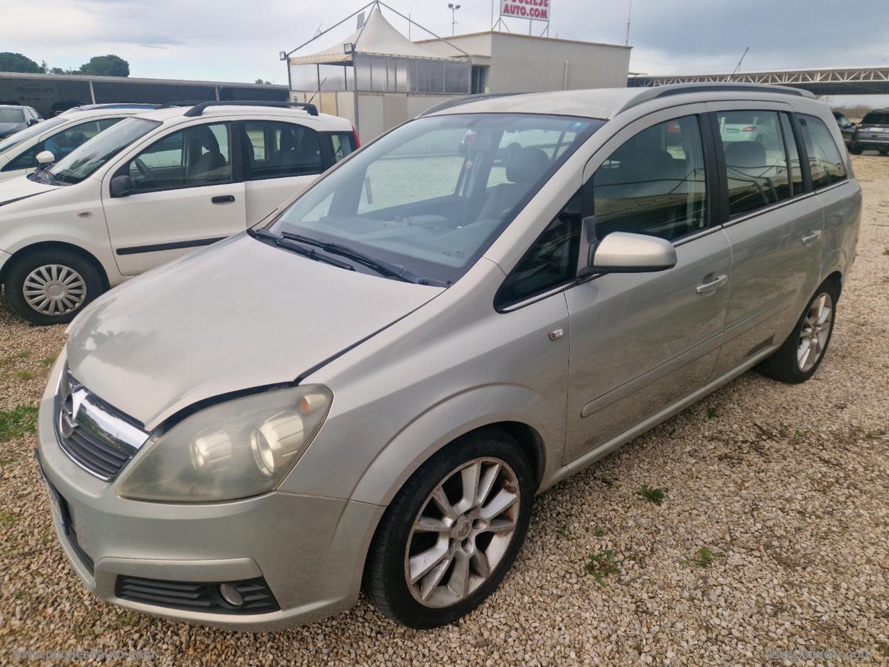 OPEL Zafira 1.9 CDTI 120 CV Cosmo 7 POSTI