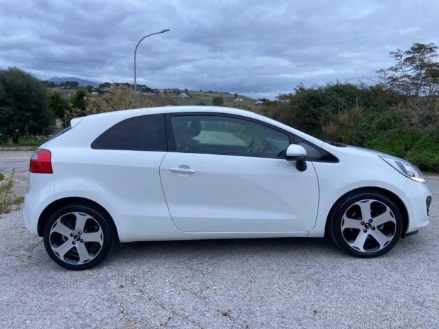 KIA Rio 1.4 CRDi 3p. Cool GUIDABILE DAI NEOPATENTATI