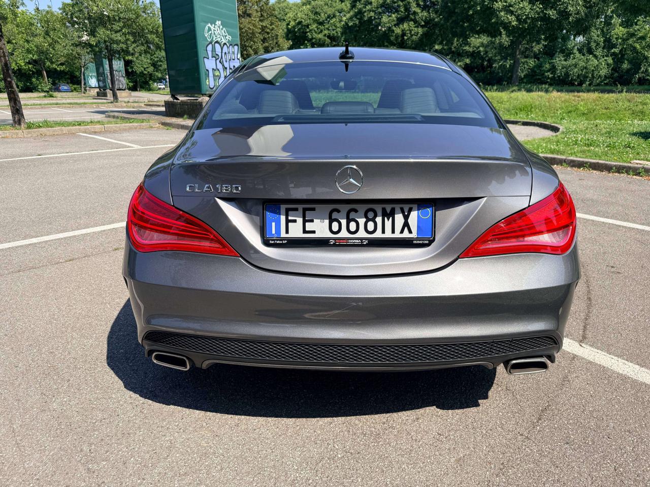 Mercedes-Benz CLA 180 Premium AMG Automatica 122cv OK NEOPATENTATI