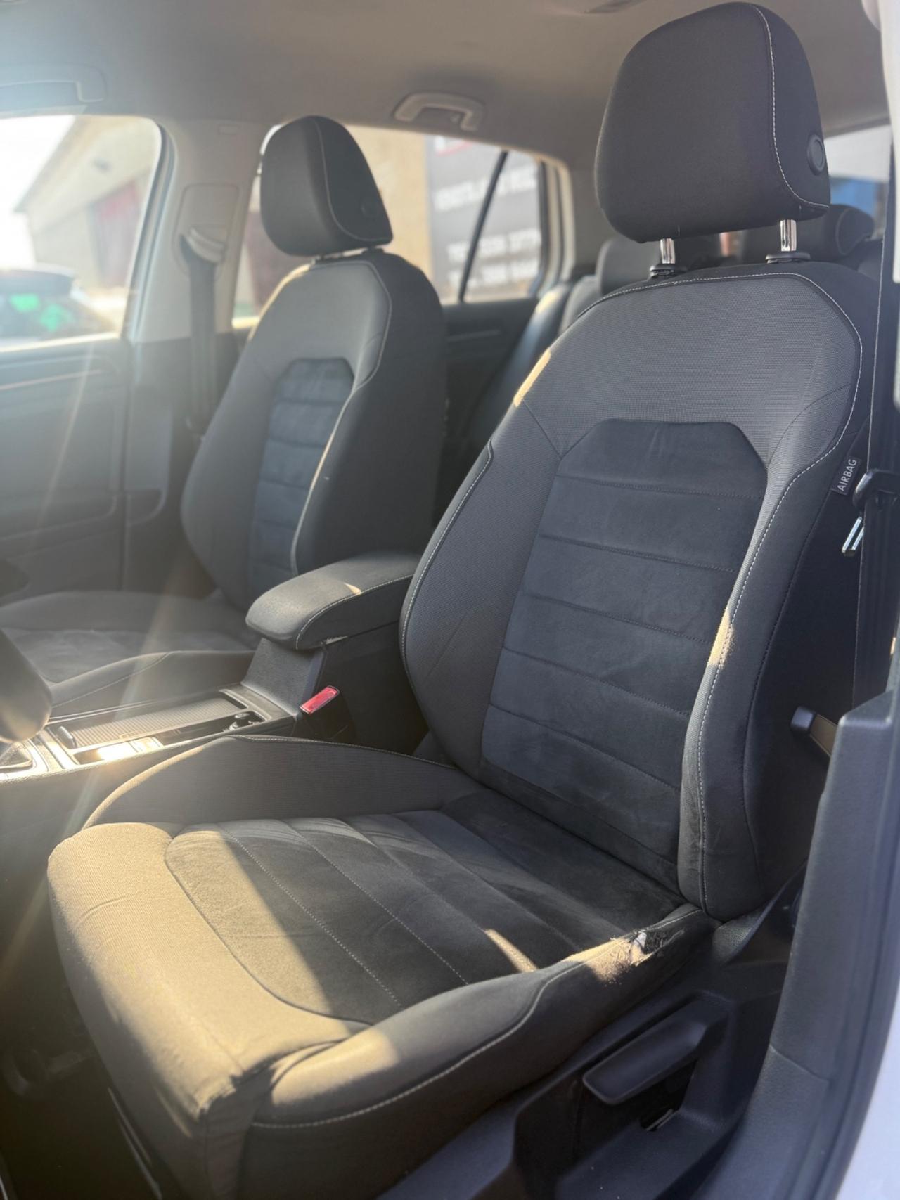 Volkswagen Golf Business 1.6 TDI 5p. Highline BlueMotion Technology