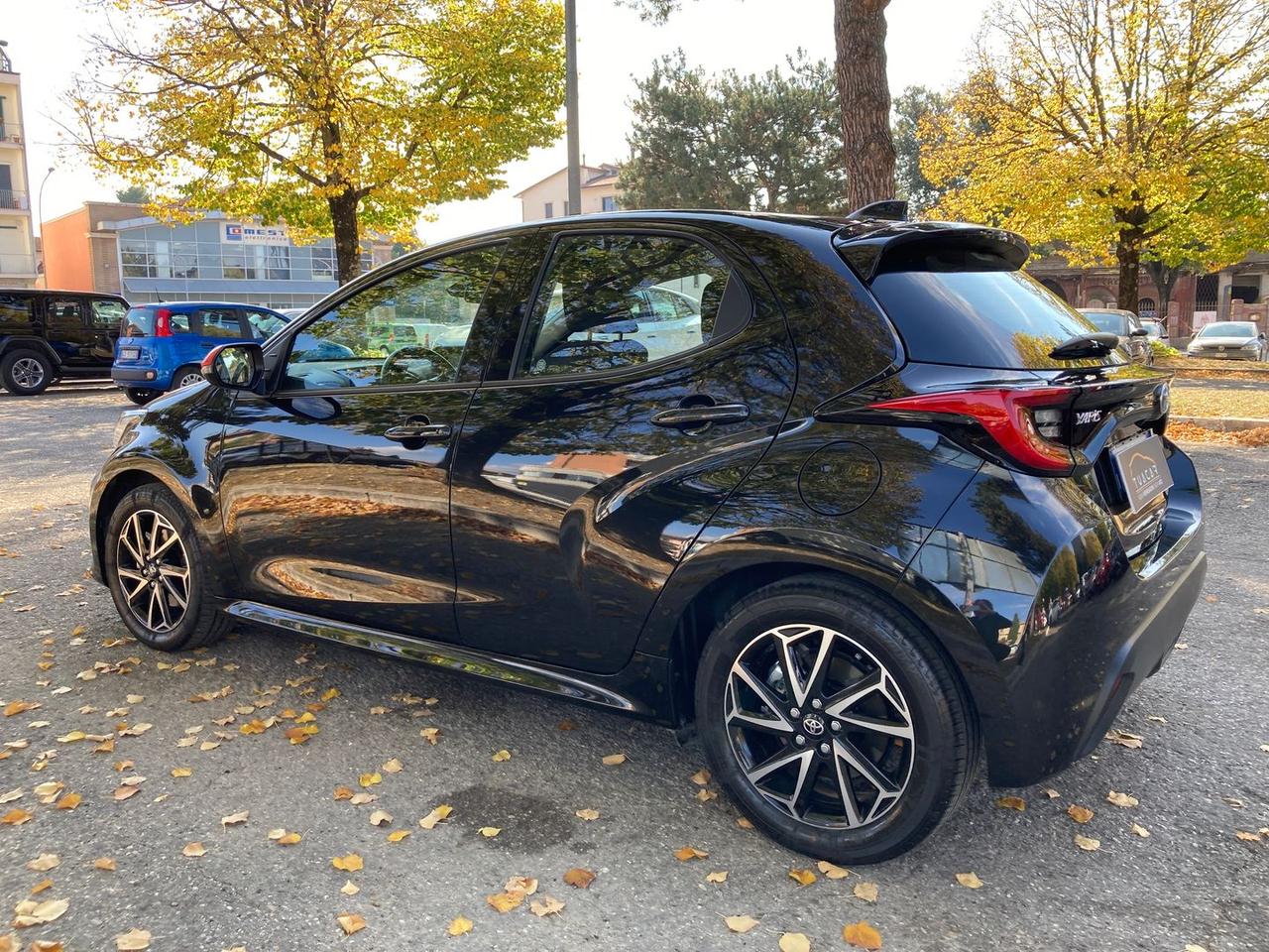 Toyota Yaris 1.5 HEV Active #7354