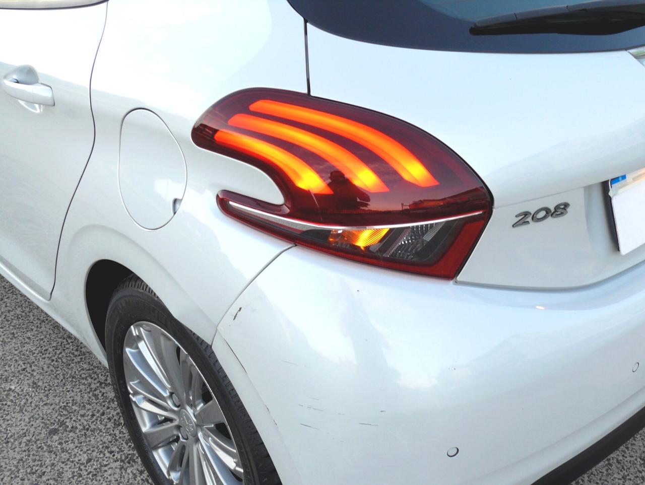 Peugeot 208 Allure (M1220)