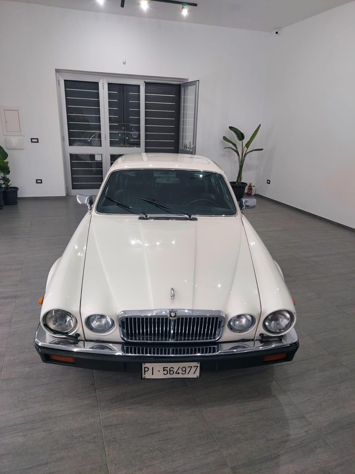 Jaguar XJ6 4.2 SOVEREIGN 1983
