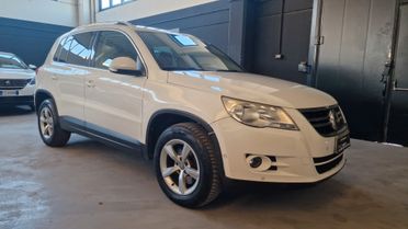 Volkswagen Tiguan 2.0 TDI DPF 4MOTION Sport & Style