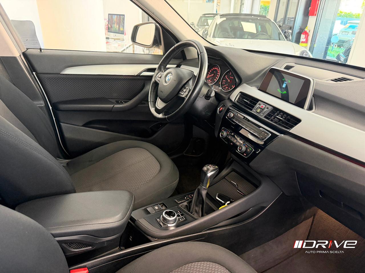 BMW X1 (F48) X1 sDrive18d Business
