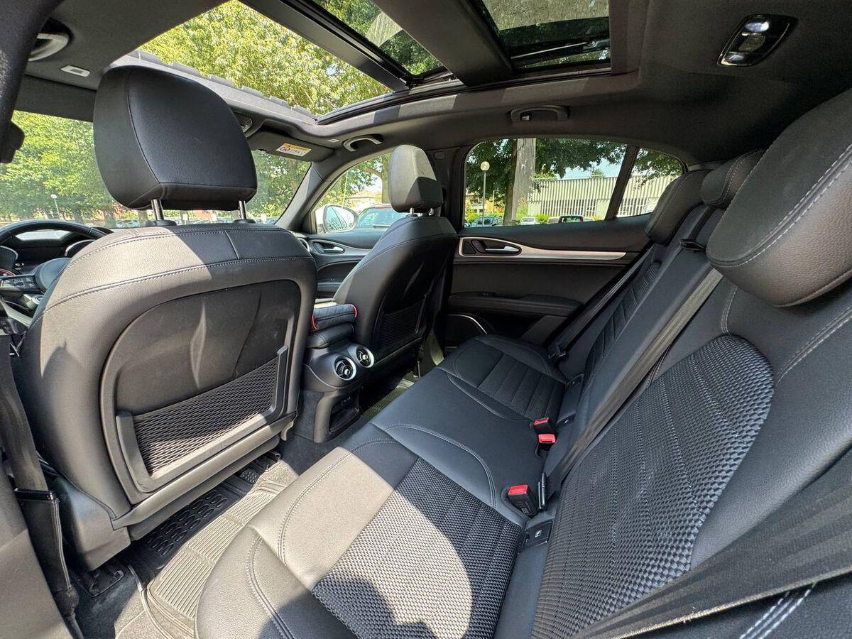 Alfa Romeo Stelvio 2.2 t Business rwd 160cv auto