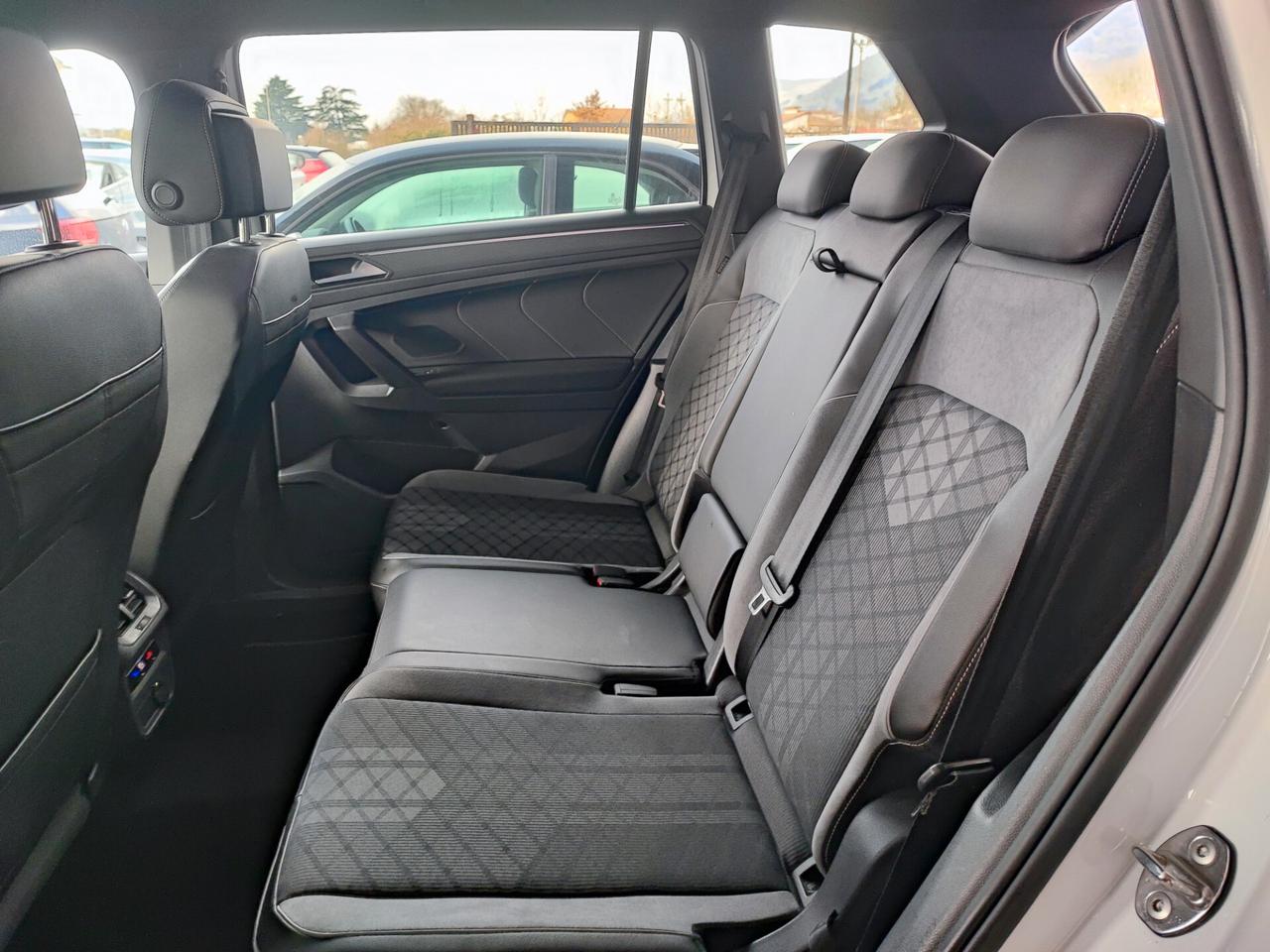 Volkswagen Tiguan Allspace 2.0 TDI 200 CV SCR DSG 4MOTION R-Line