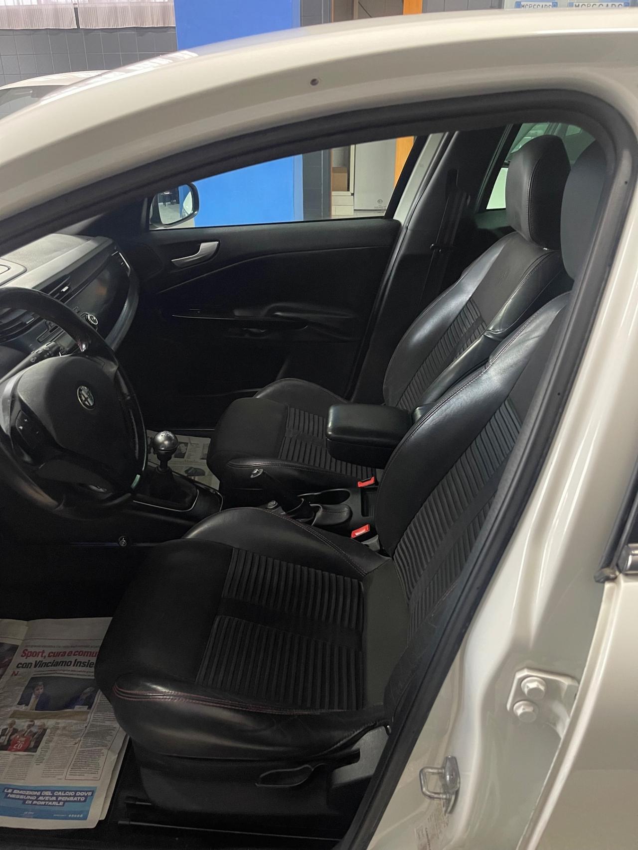Alfa Romeo Giulietta 1.6 JTDm-2 105 CV Distinctive