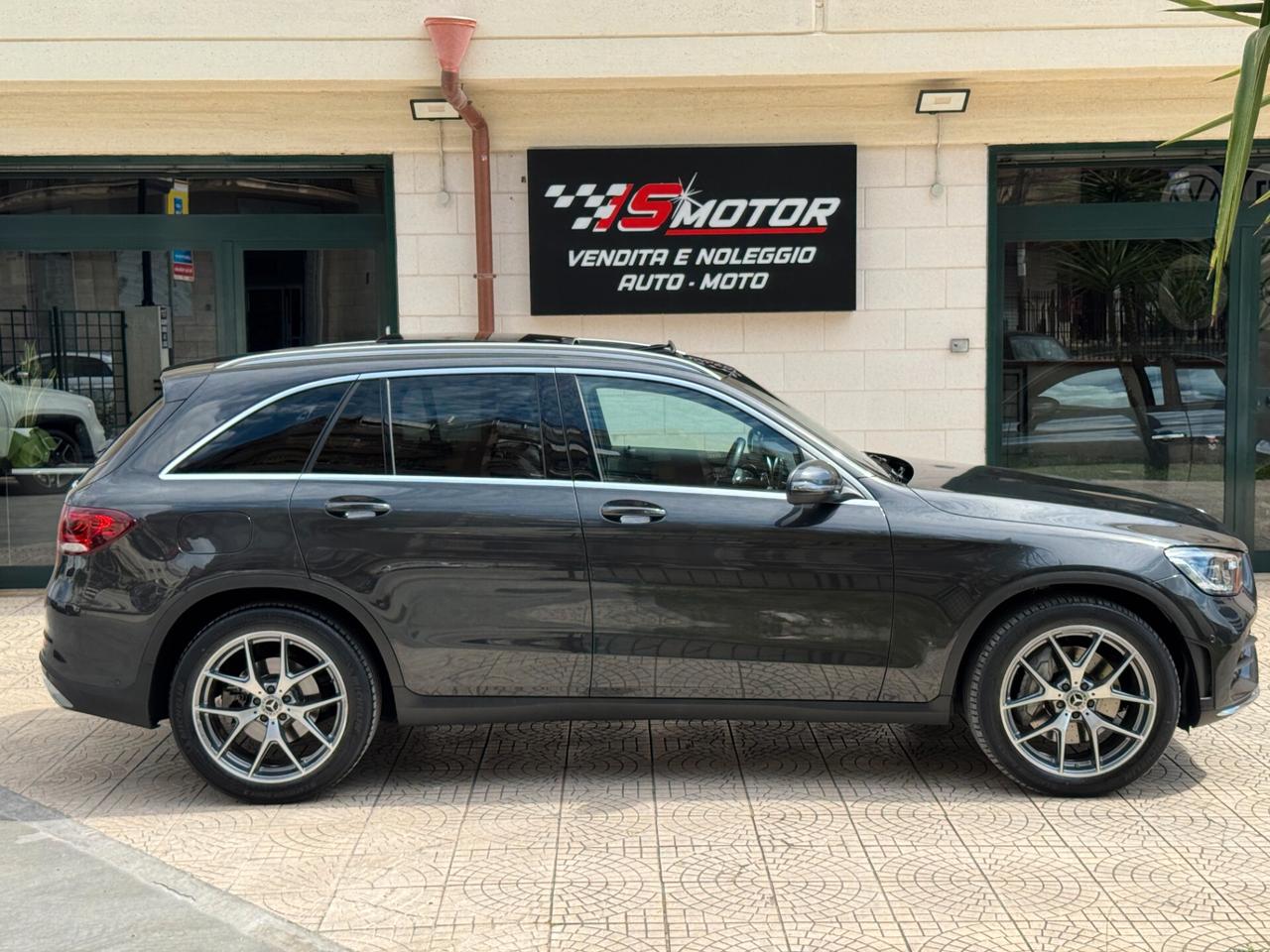 MERCEDES-BENZ GLC 300D PREMIUM PLUS 4MATIC FULL
