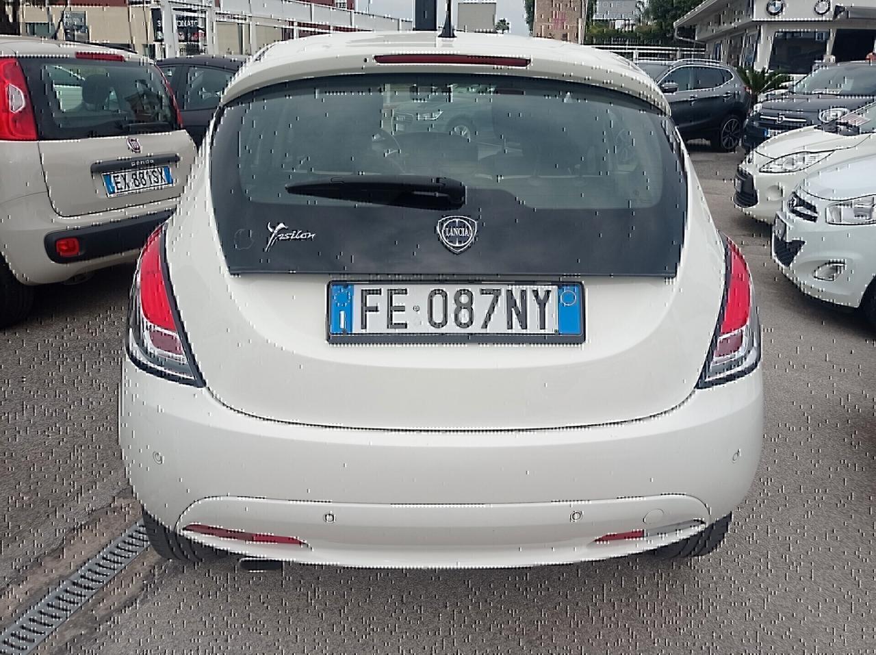 Lancia Ypsilon 1.3 MJT 95 CV 5 porte S&S Gold