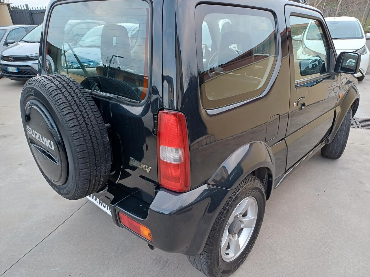 Suzuki Jimny 1.3i 16V cat 4WD