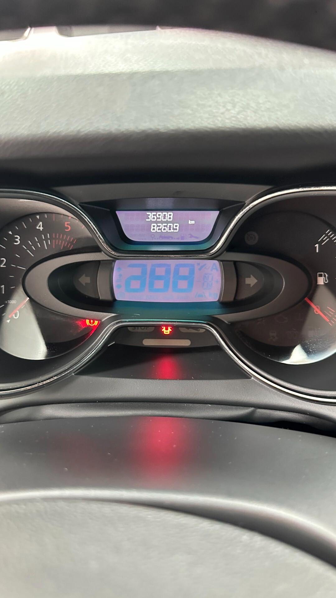 Renault Captur dCi 8V 90 CV EDC Sport Edition