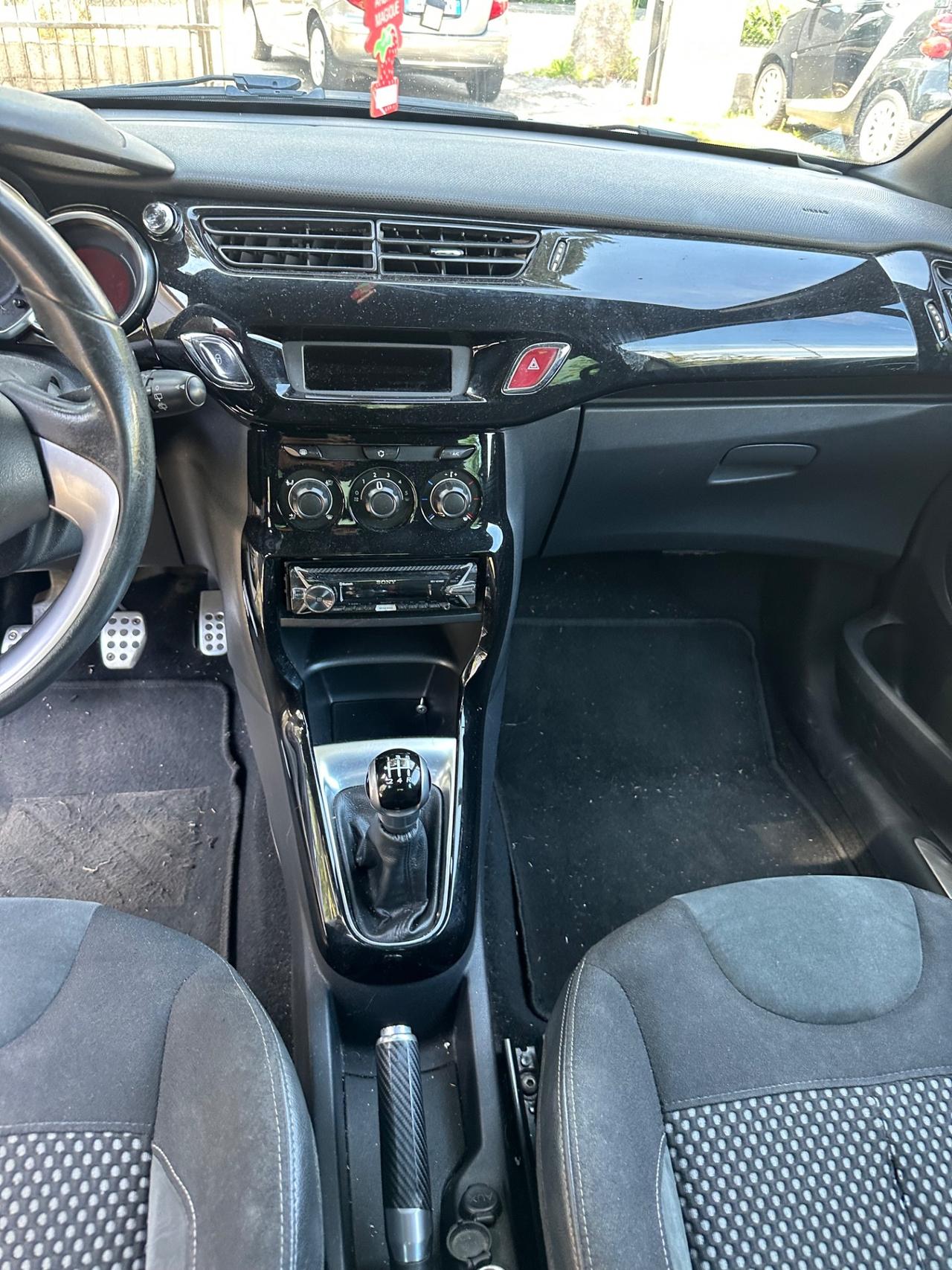 Ds DS3 DS 3 1.6 e-HDi 90 airdream So Chic