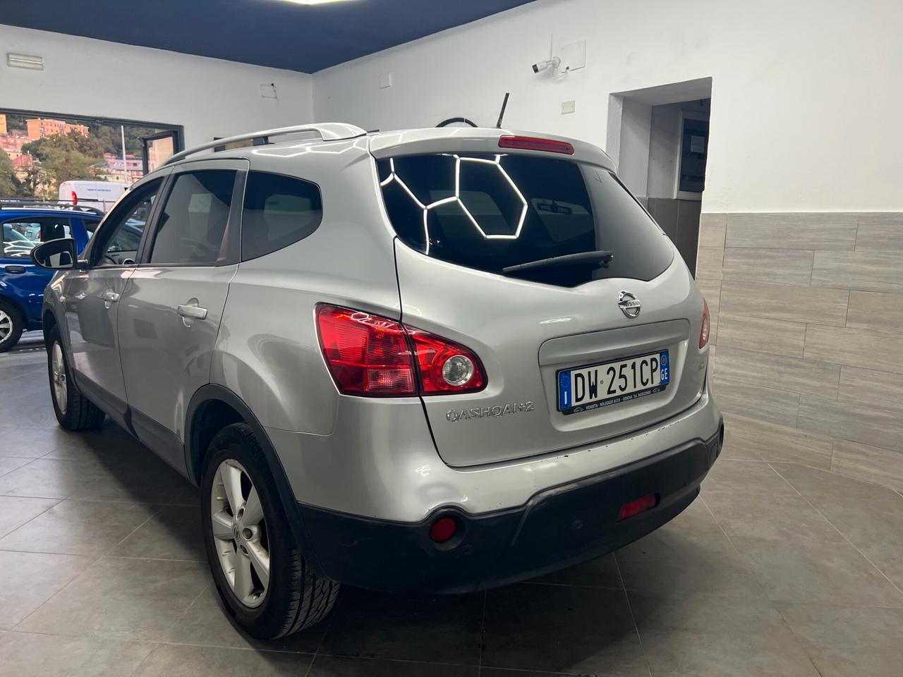 Nissan Qashqai+2 2.0 16V 4WD Tekna
