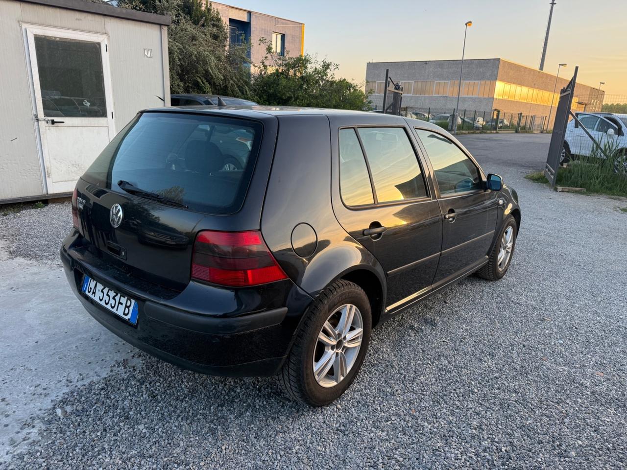 Volkswagen Golf 1.4 16V cat 5 porte