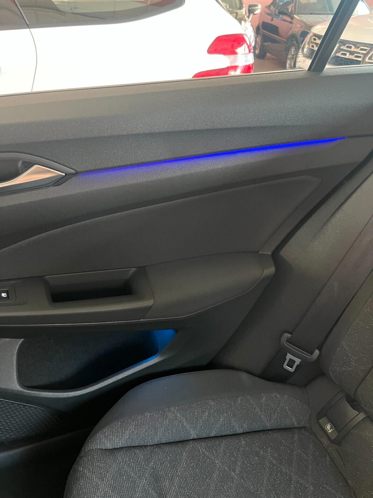 Volkswagen Golf 1.5 eTSI 150 CV EVO ACT DSG Life