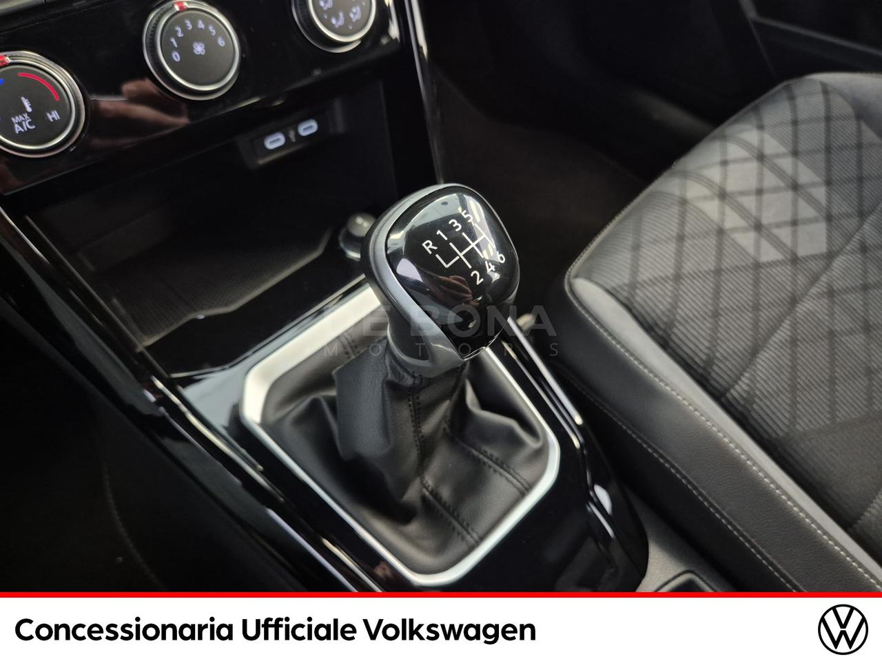 Volkswagen T-Roc 1.0 tsi r-line 110cv