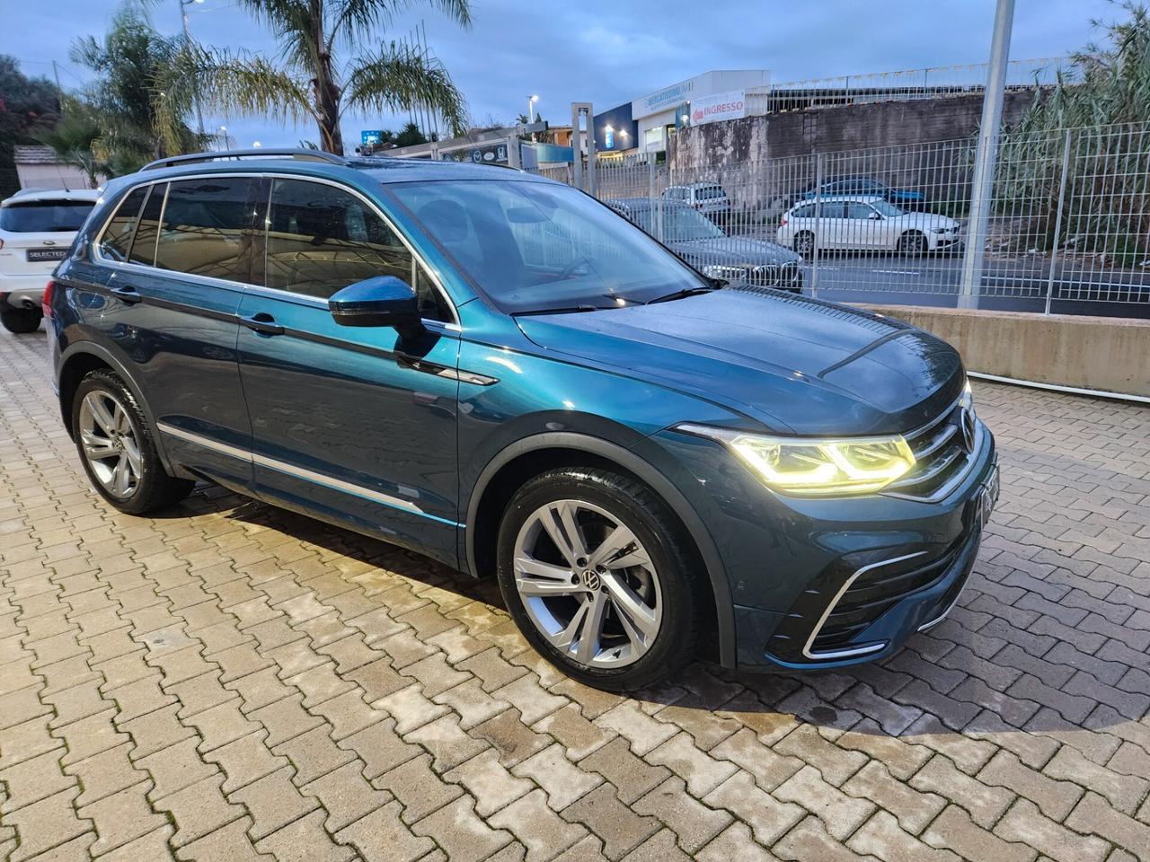 Volkswagen Tiguan RLINE