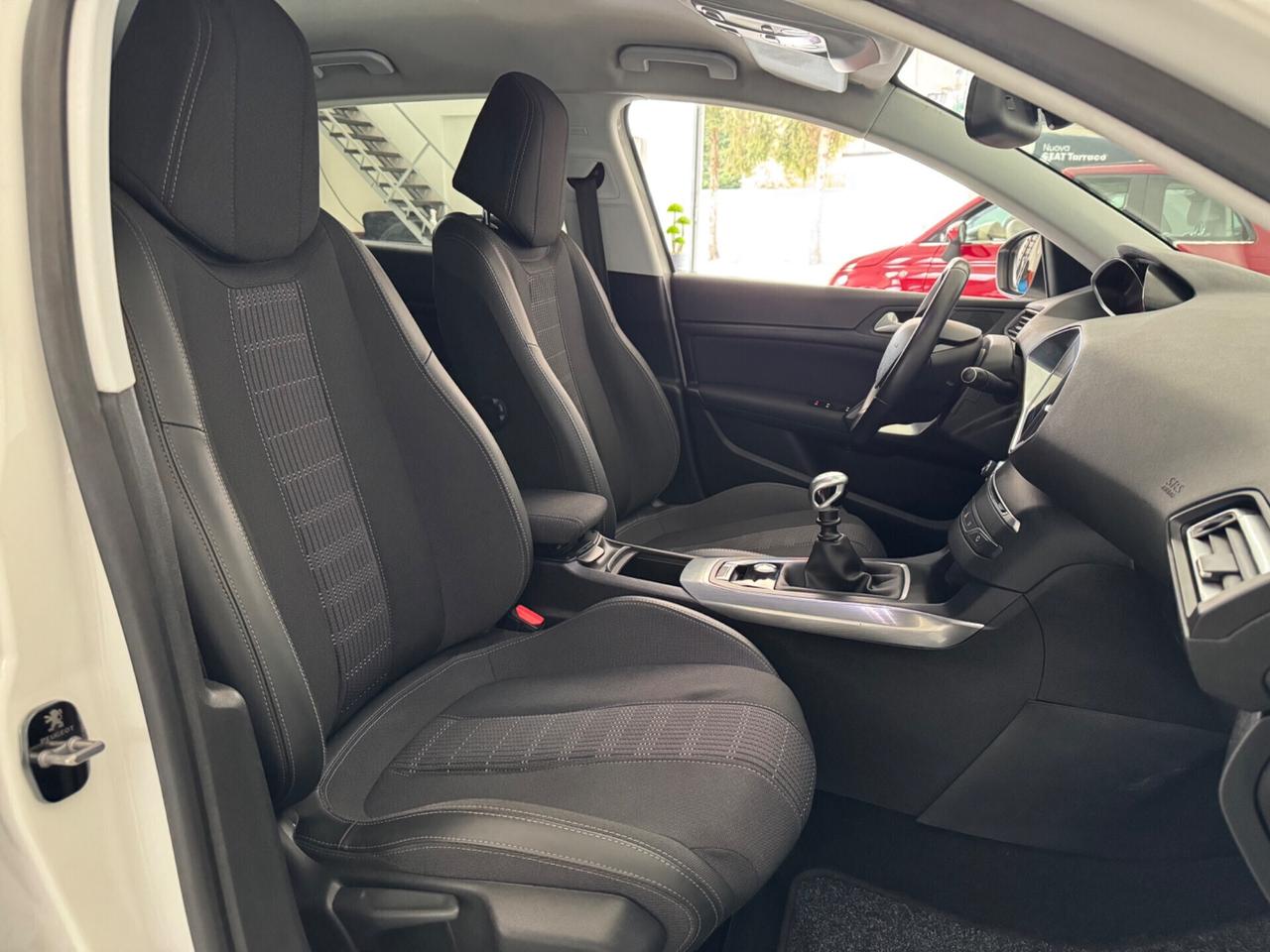 Peugeot 308 BlueHDi 130 S&S Allure