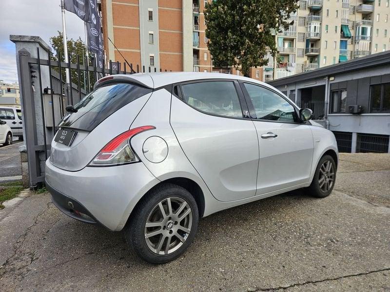 Lancia Ypsilon Ypsilon 1.2 8v Silver 69cv