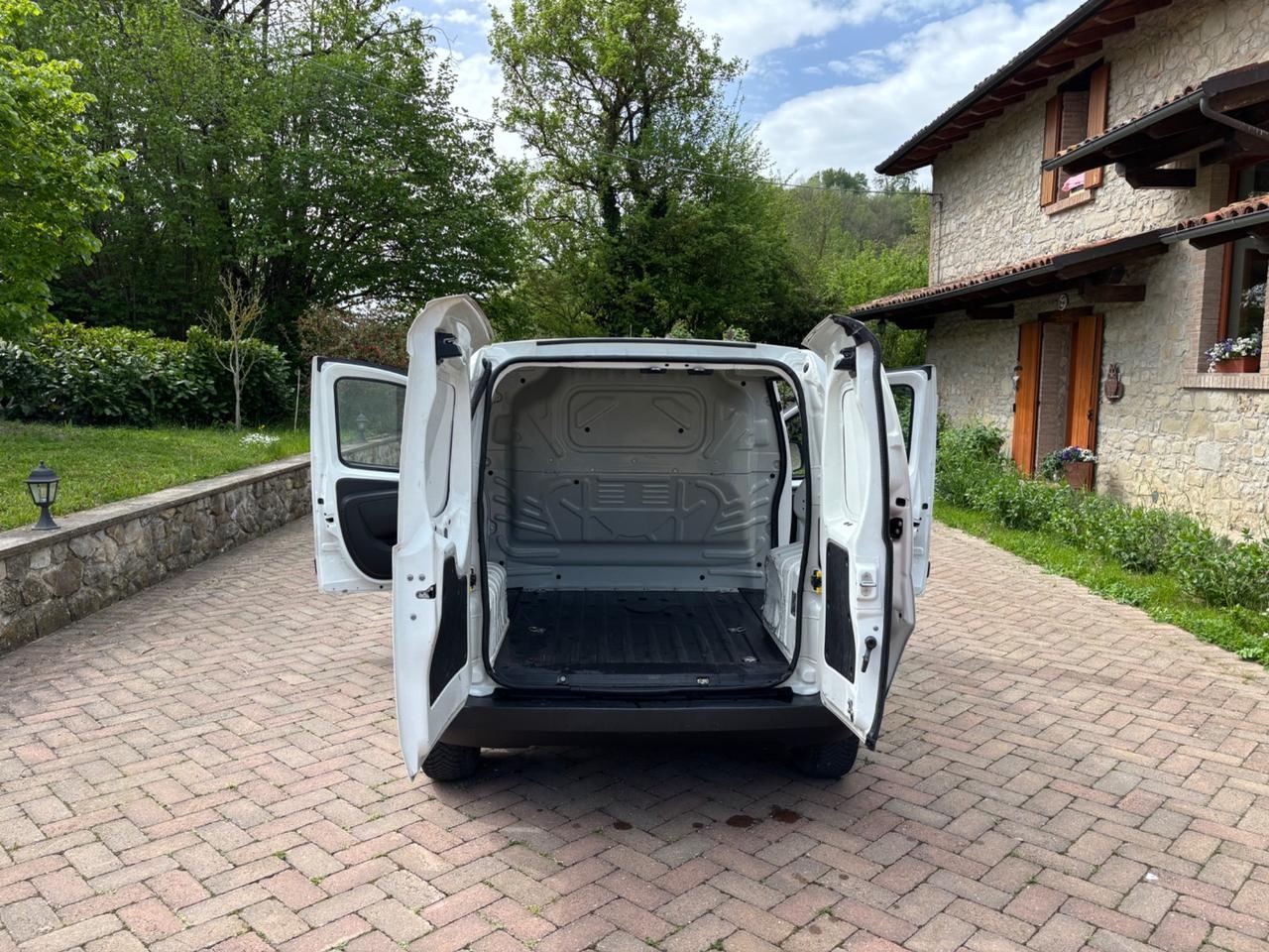 Fiat Fiorino 1.3 MJT 95CV Cargo SX
