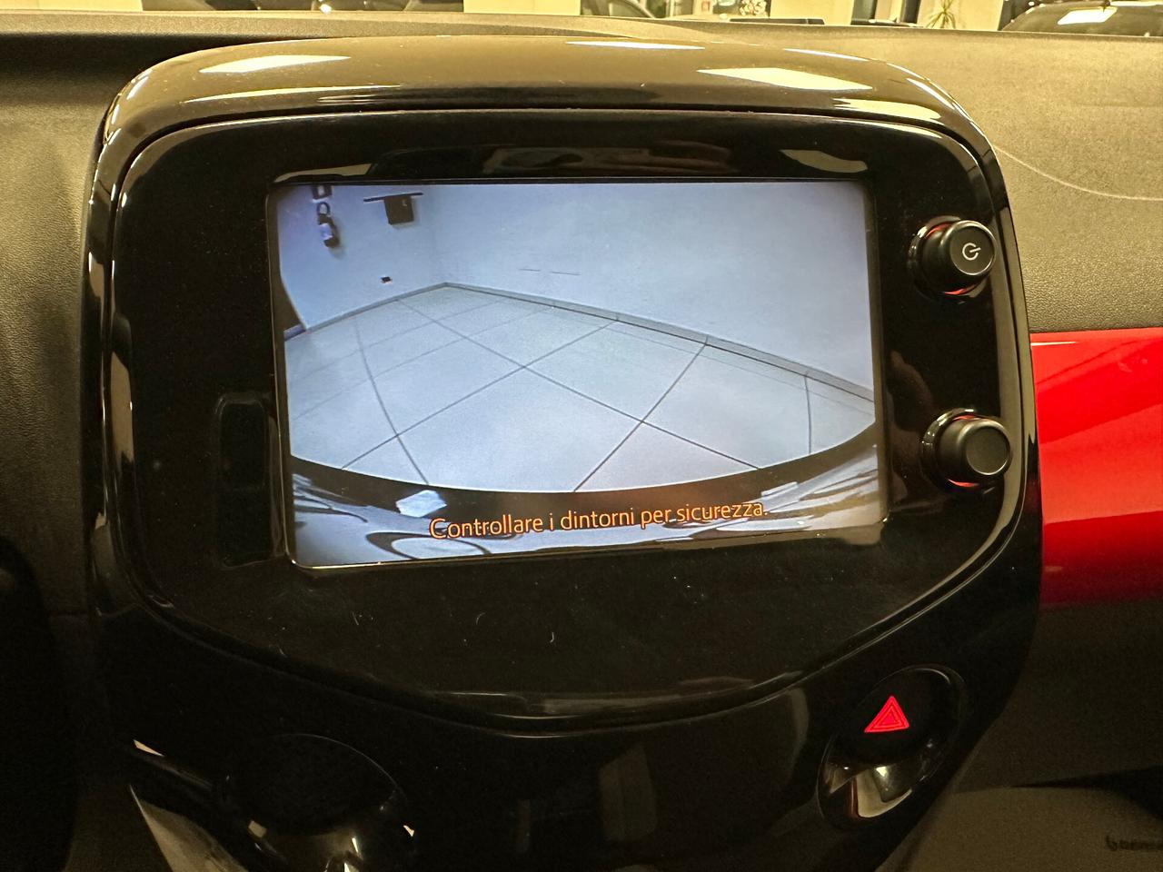 Toyota Aygo 1.0 VVT-i 69 CV 5 porte x-cite - 2015